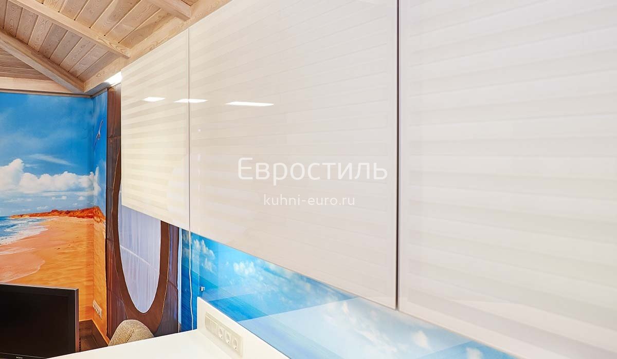 Кухня Лора