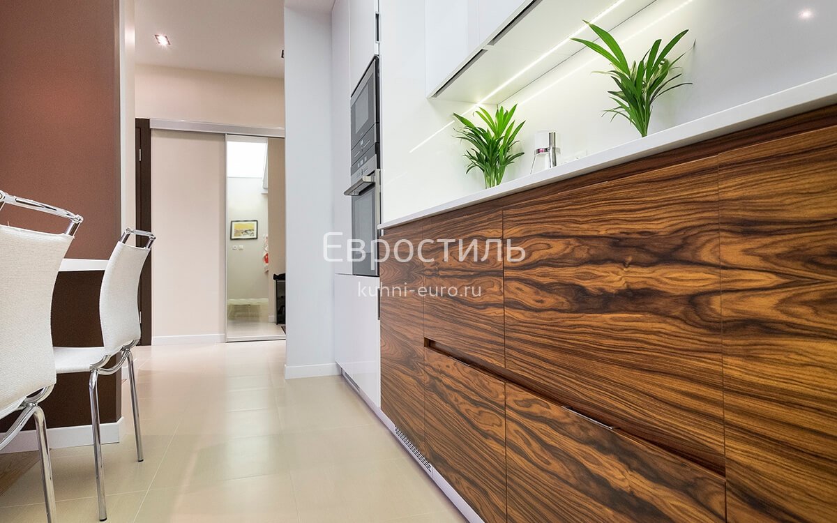 Кухня Левис