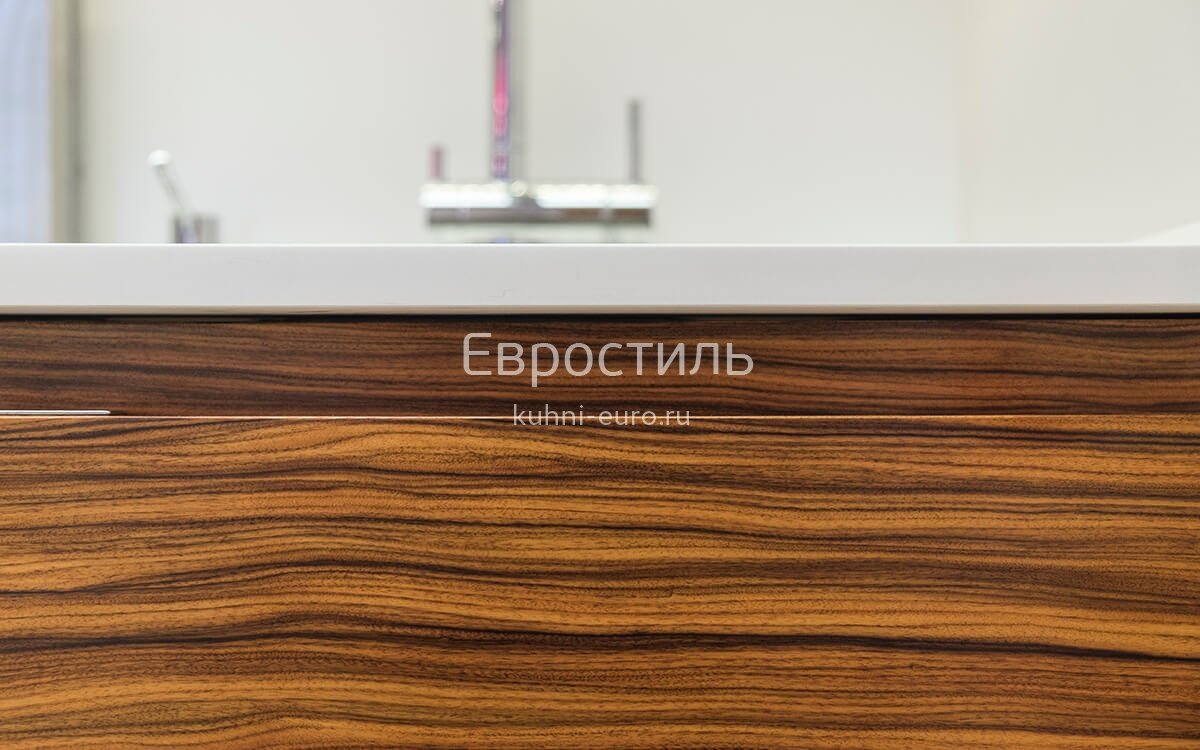 Кухня Левис